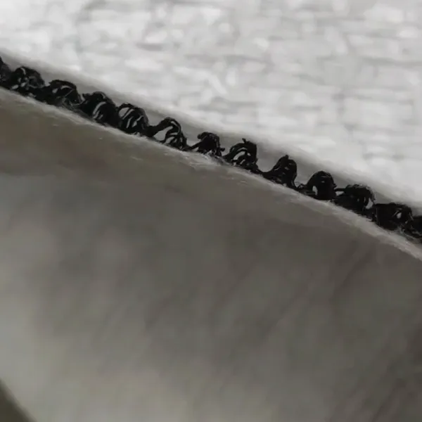 W-shaped drainage mat